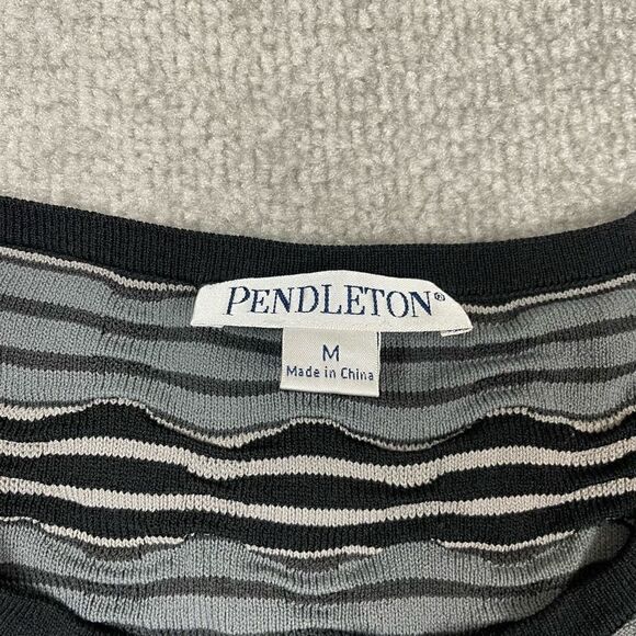 Pendleton Women’s Medium Mixed Fabric Grey Tan Buttoned Cardigan Sweater - Picture 5 of 6